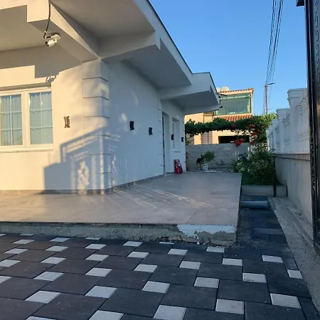 Luxury With Pool Durrës